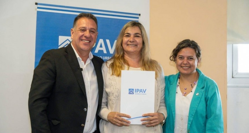 La Pampa: La Intendenta de Luan Toro estuvo presente en la firma de Convenios Provinciales de soluciones Habitacionales