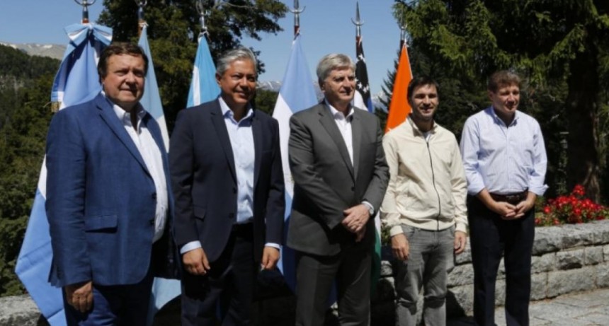 Ziliotto y otros gobernadores se unen en Bariloche para mostrarle un frente com&uacute;n a Milei 