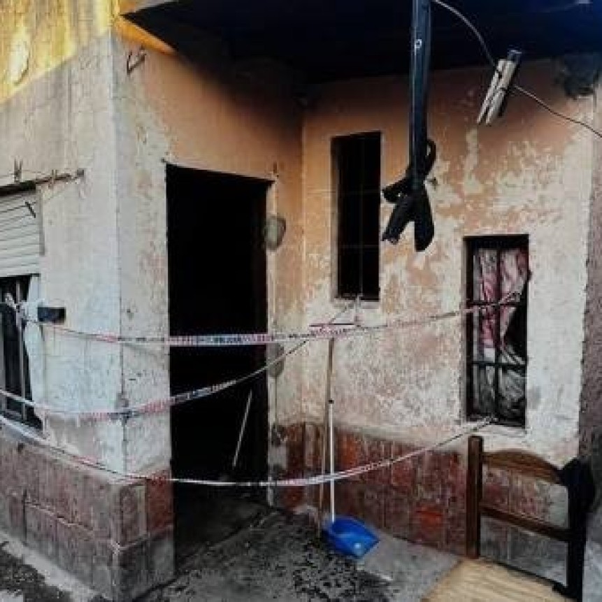 La Pampa: Secaban ropa cerca de una estufa y se les incendi&oacute; la casa
