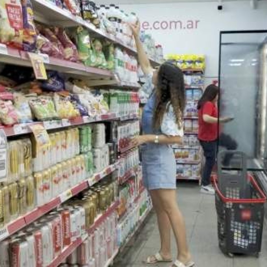 Una familia necesit&oacute; m&aacute;s de $1,6 millones en agosto para no ser pobre