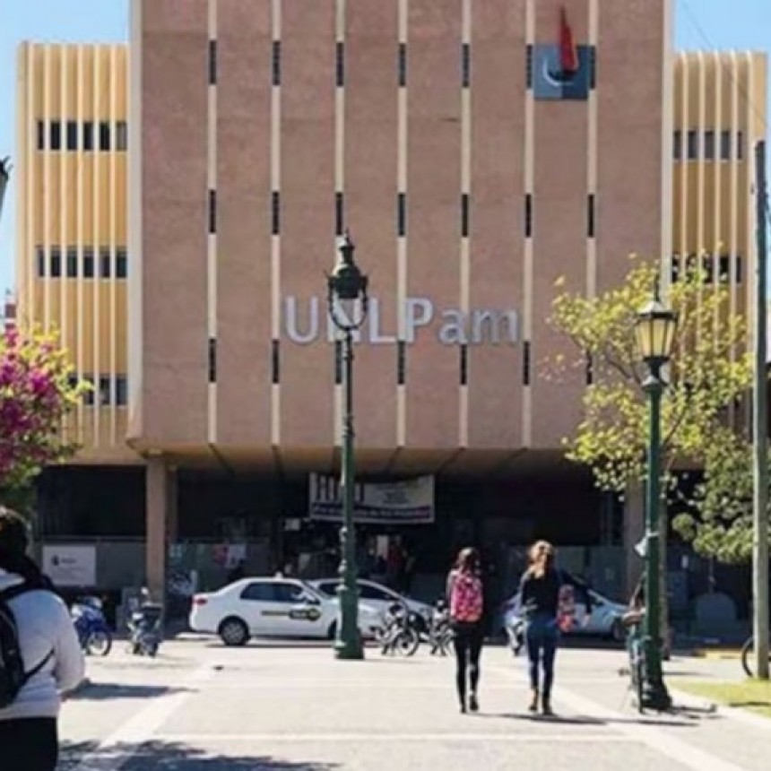 El Gobierno Nacional habilitar&aacute; a las universidades el cobro de aranceles a extranjeros no residentes en el pa&iacute;s