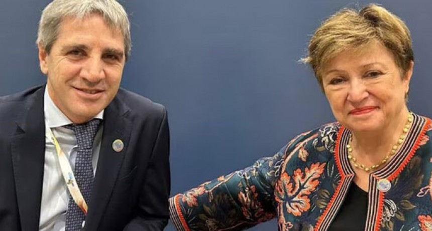 El FMI mantuvo su proyecci&oacute;n de inflaci&oacute;n para la Argentina y espera 45% en 2025, por encima de lo que estima el presupuesto
