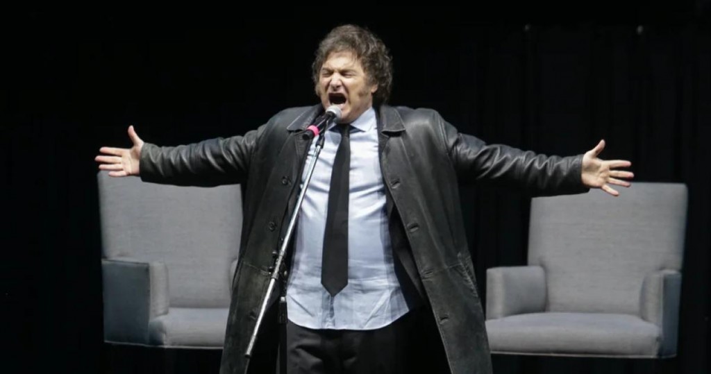 Milei inicia la semana con el lanzamiento de su libro y un show musical en el Movistar Arena