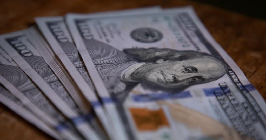 El dólar subió y volvió a los $ 1505