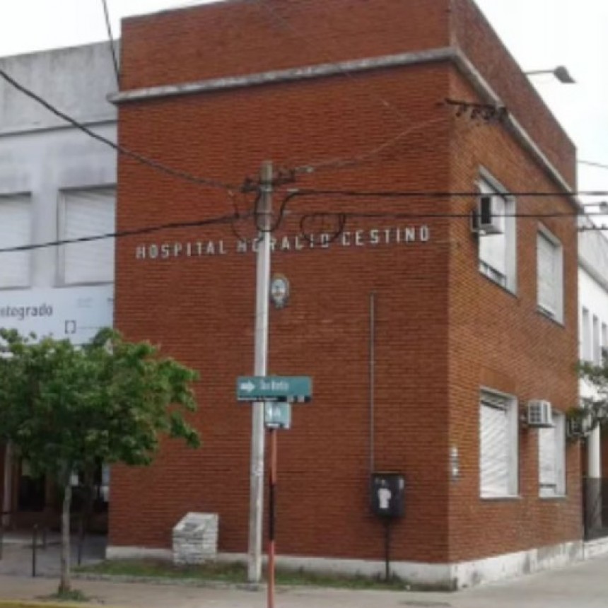 Encontraron un feto en la vereda de un hospital