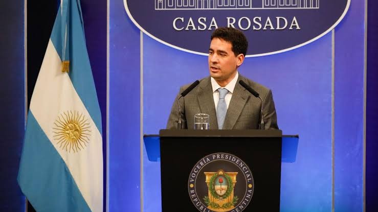 Ravier asegur&oacute; que &ldquo;la Ley de Tierras no afecta la soberan&iacute;a territorial"