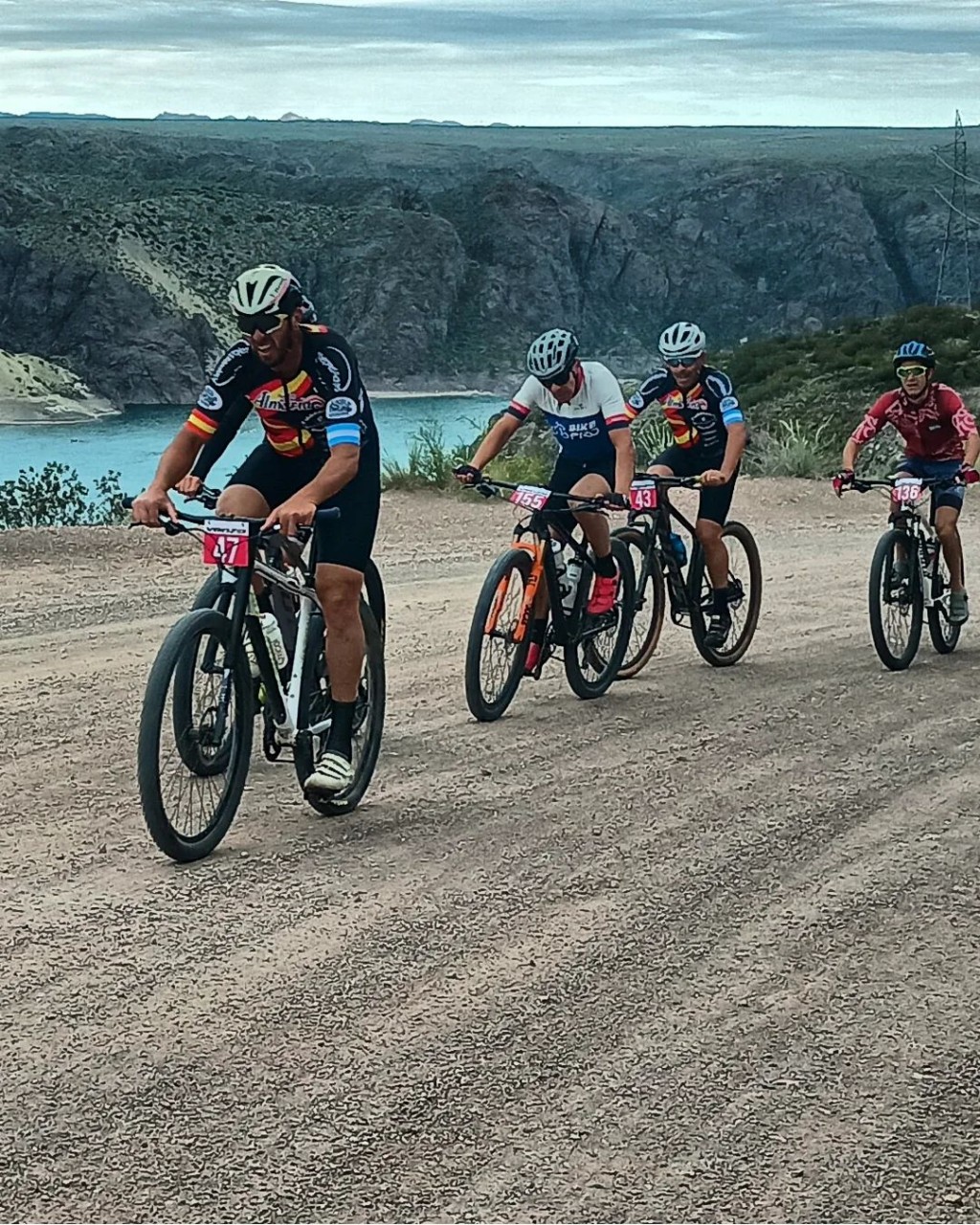 Se corrió la doble cañón del Atuel en san Rafael con tres Victoriquenses.