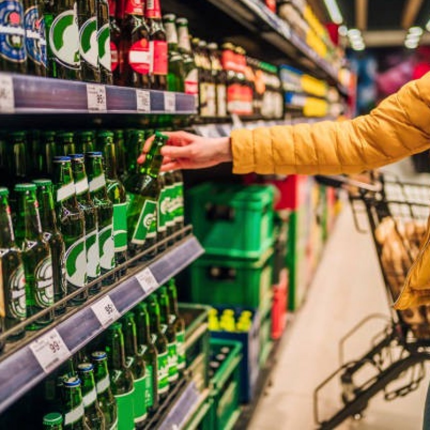 La Pampa: Quiso robar bebidas alcoh&oacute;licas en un s&uacute;per chino y provoc&oacute; un esc&aacute;ndalo