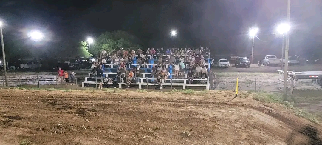 Tenemos show Nocturno: Viernes y s&aacute;bado previa del Motocross