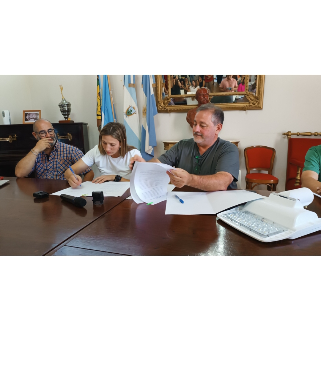 La Pampa: Victorica recibi&oacute; de Provincia 197 luminarias led