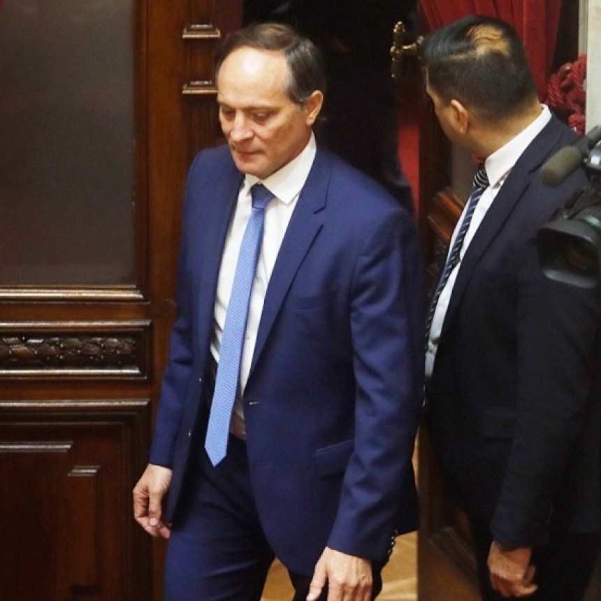 Senador peronista peg&oacute; el salto a La Libertad Avanza