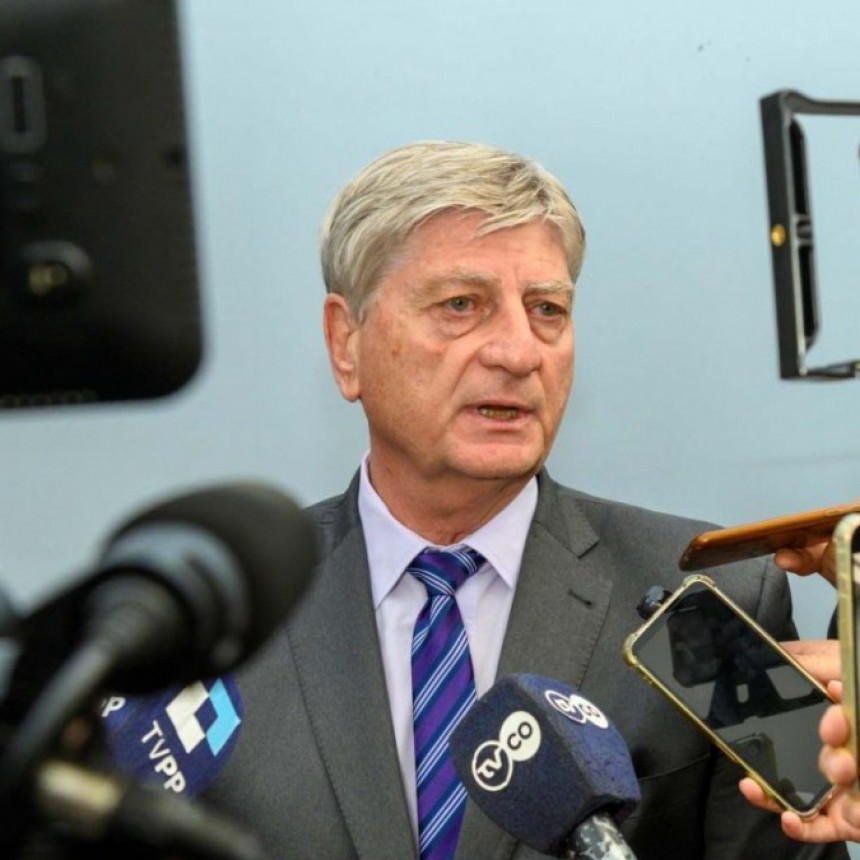 La Pampa: Ziliotto avis&oacute; a todos los intendentes que la Provincia no puede dar una ayuda por el bono a municipales
